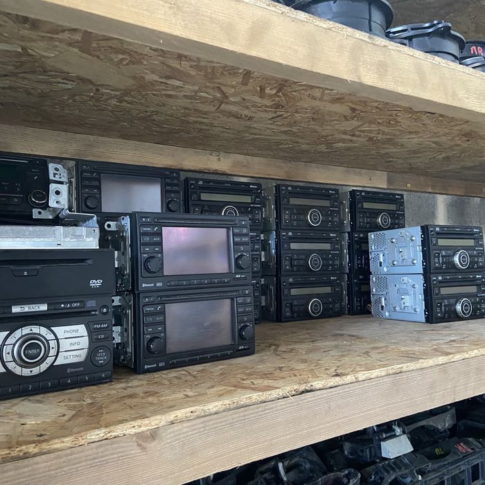 Магнітола з екраном Нісан Кашкай j10 запчастини