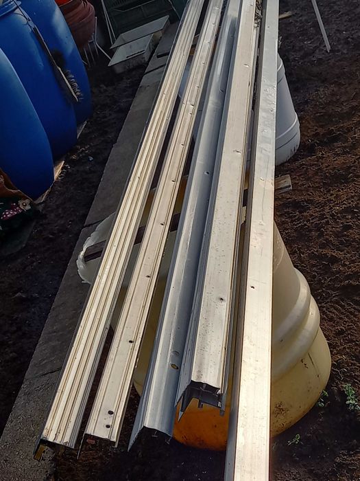 Karnisz aluminiowy szyna