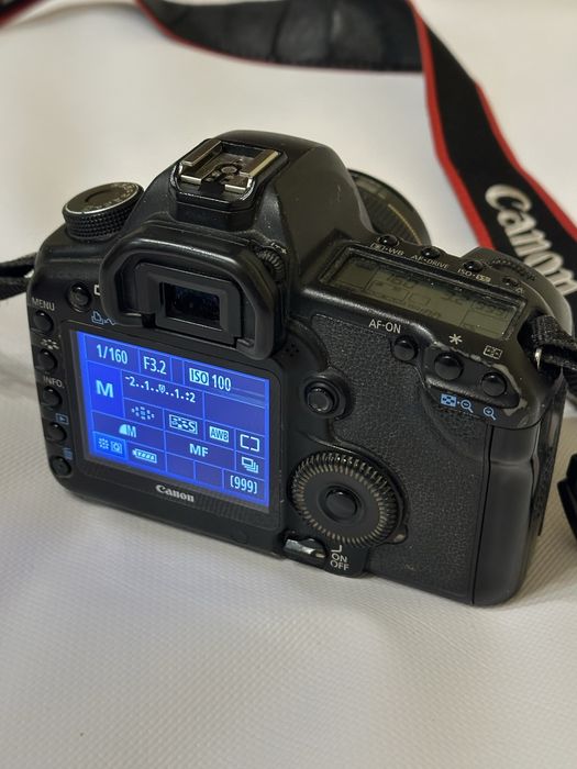 Фотоапарат Canon 5D Mark II body