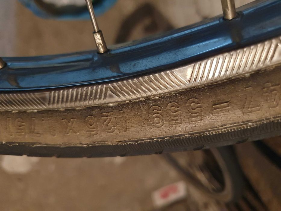 Zestaw kół do roweru 26 cali przód i tył z oponami schwalbe