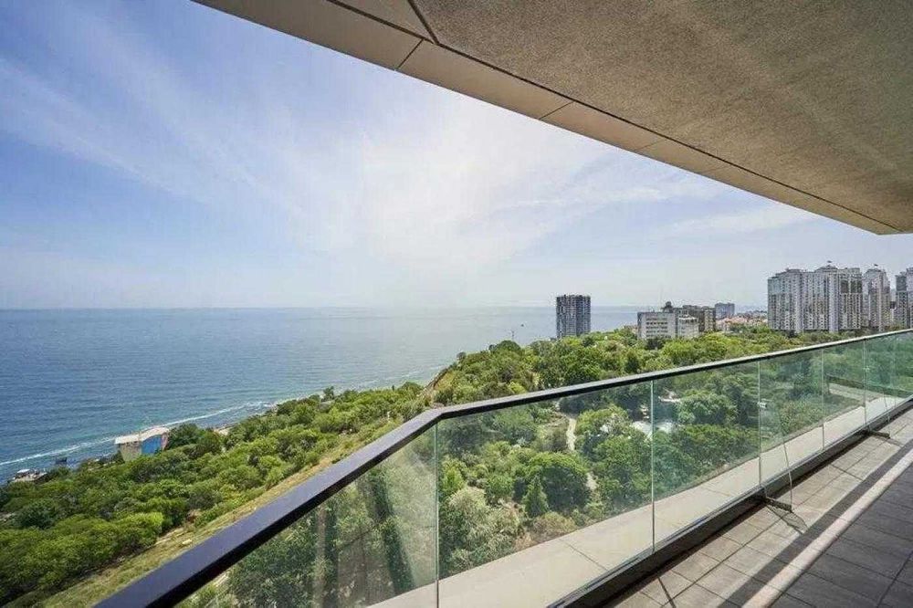 Квартира в комплексе бизнес-класса ЖК Greenwood/Французский бул. 1K7