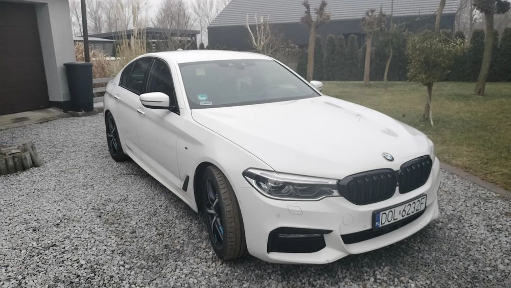 BMW Seria 5 BMW 530 G30 automat Mpakiet sport salon Polska po delikatnej kolizji