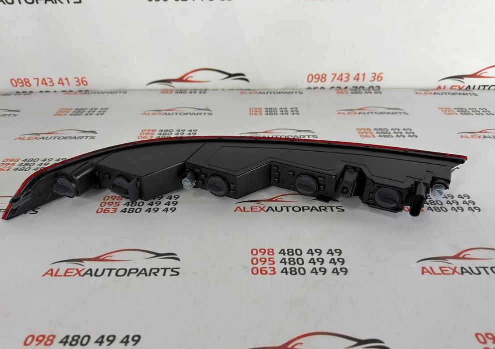 Лівий ліхтар заднього бампера лівий Audi Q5