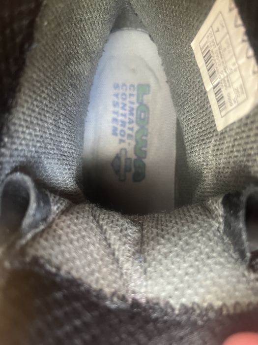 Продам берці LOWA BREACHER