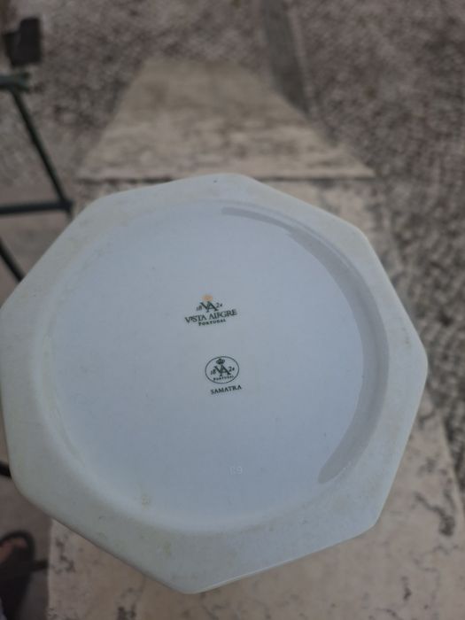 Jarra Sextavada Vista Alegre Grande (30 cm) - Coleção "Samatra"