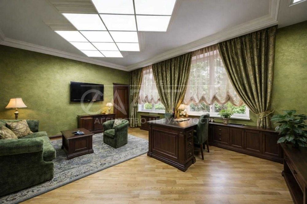 Оренда представницького триповерхового будинку під офіс бізнес центр