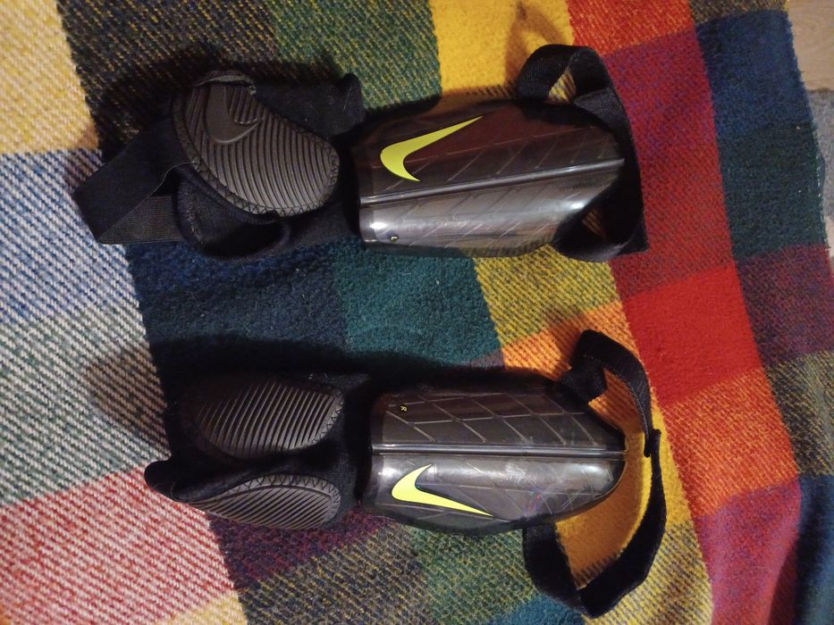 Ochraniacze Nike