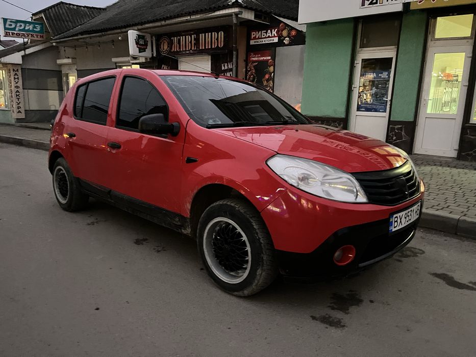 Dacia Sandero 1.4 газ/бензин. Обмін.