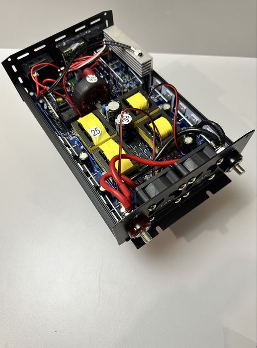 Инвертор EAFC 2000/3000вт. Чистый синус 12/220 Потужний інвертор