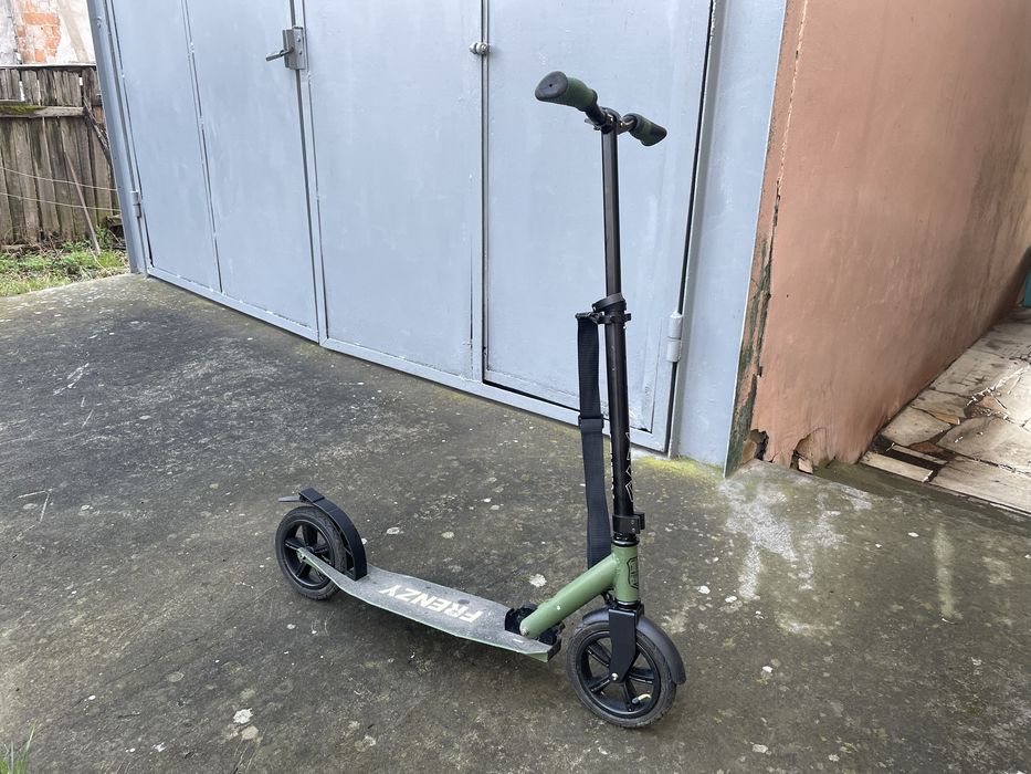 Самокат на надувних колесах складний (пневмоколеса)