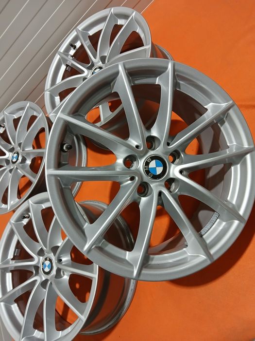 Felgi aluminiowe 5x112 17' BMW  oryginał ,czujniki