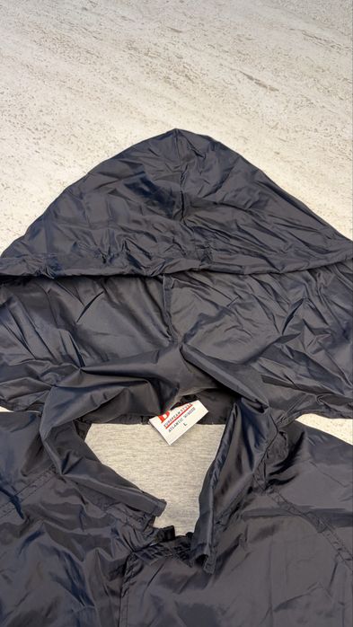 Corta vento forrado novo