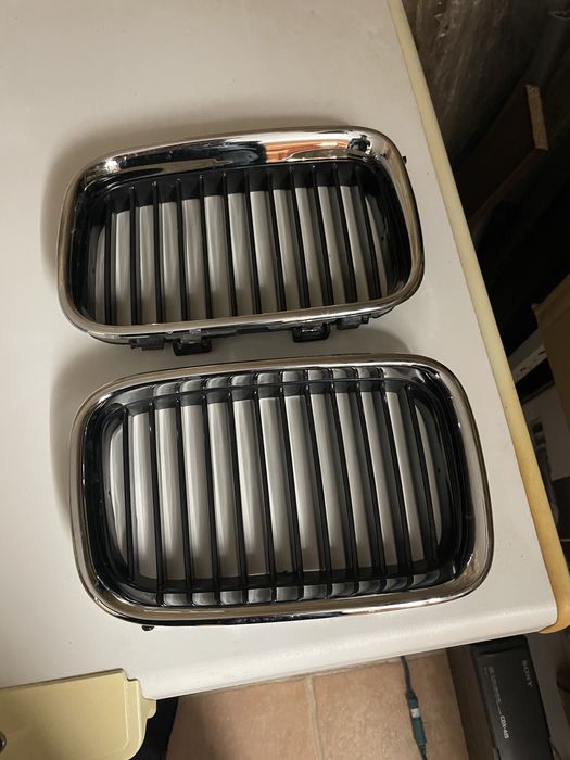 Grelhas frontais BMW E46