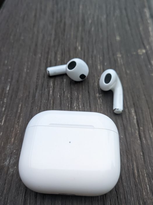 Магазин. Правий, Лівий навушник Apple AirPods 3.