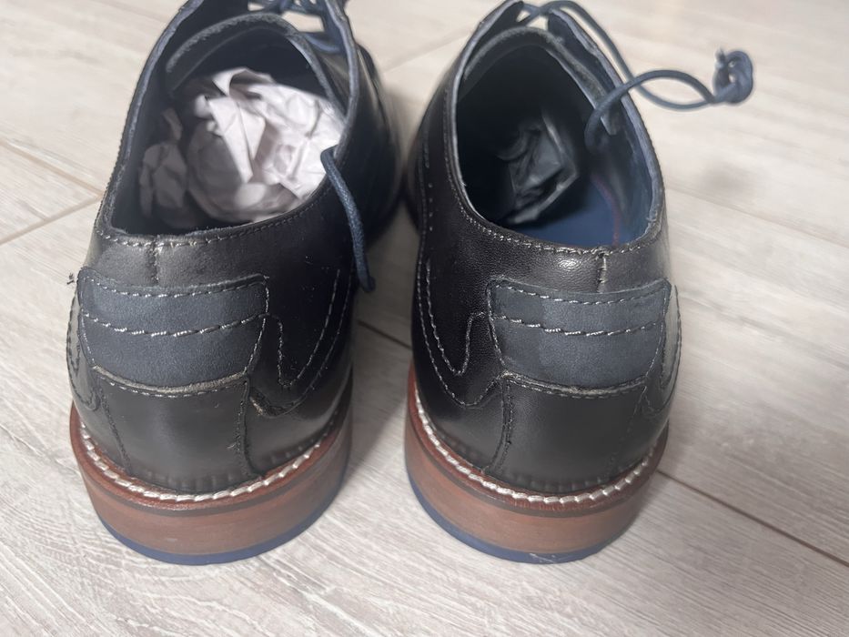 Męskie nowe buty ze skóry naturalnej 43