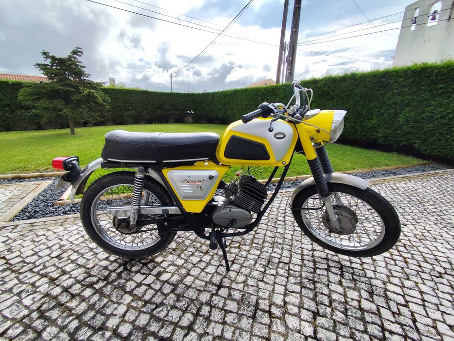 KTM Comet 50s - Doc único