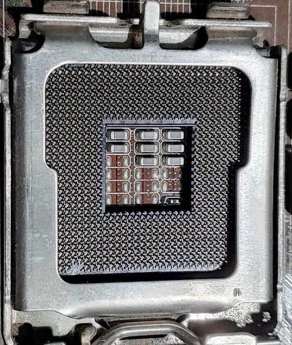 Материнская плата Asus P5KPL-AM на 4-ядра, DDR2 и сокет 775
