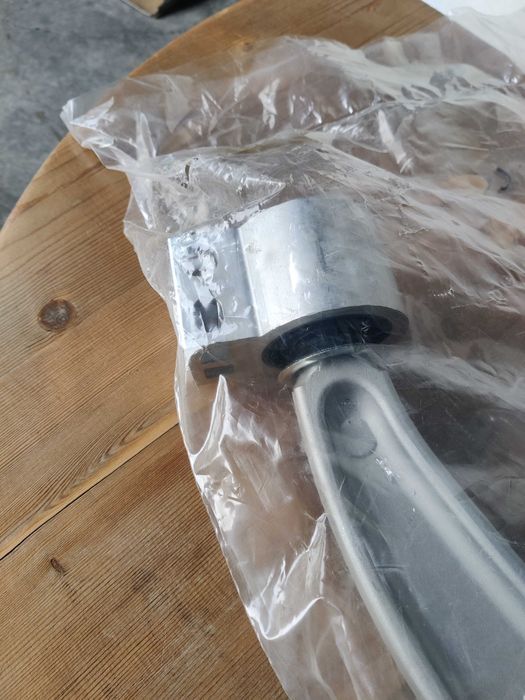 Braço suspensão para guidão e roda