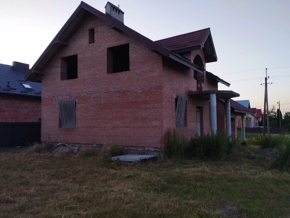 Цегляний будинок
