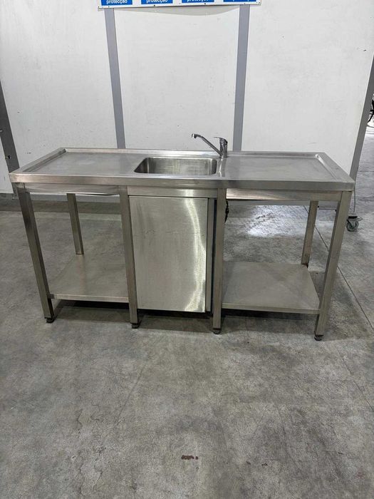 Banca em Inox Impecavel