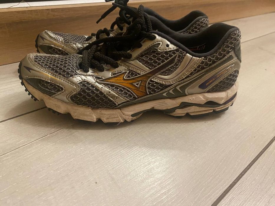 Жіночі кросівки mizuno wave rider 13 w