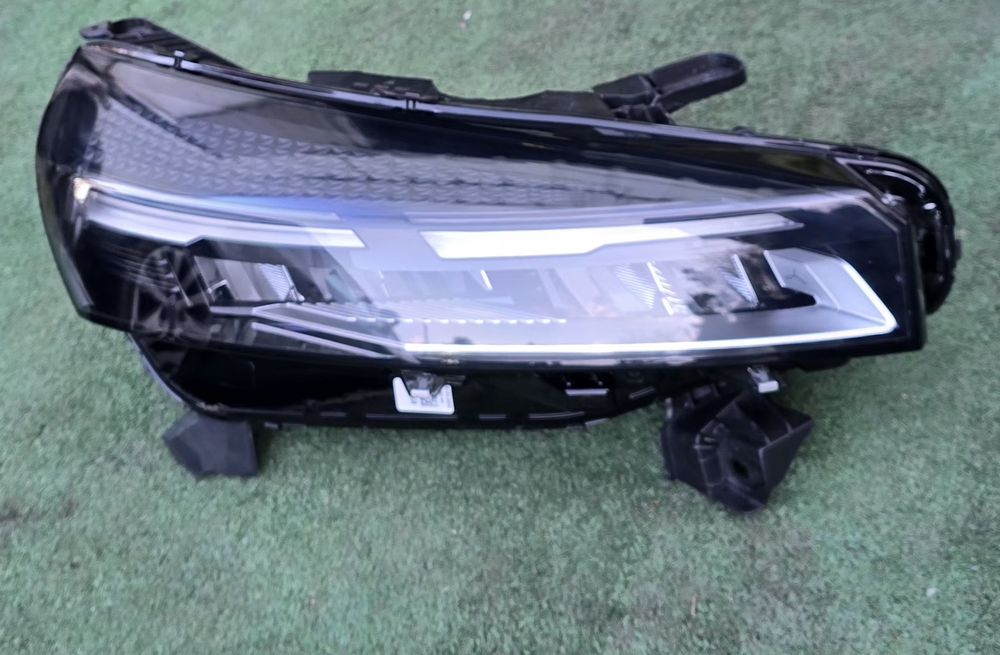 Farol/Ótica direita LED Renault Clio V Hatchback