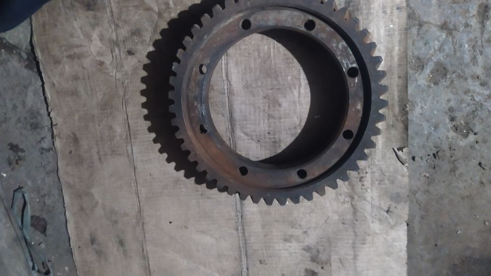 Продам шестерню на ЗИЛ 130