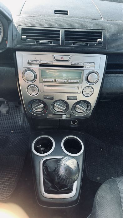 Mazda 2 16v Excluisive