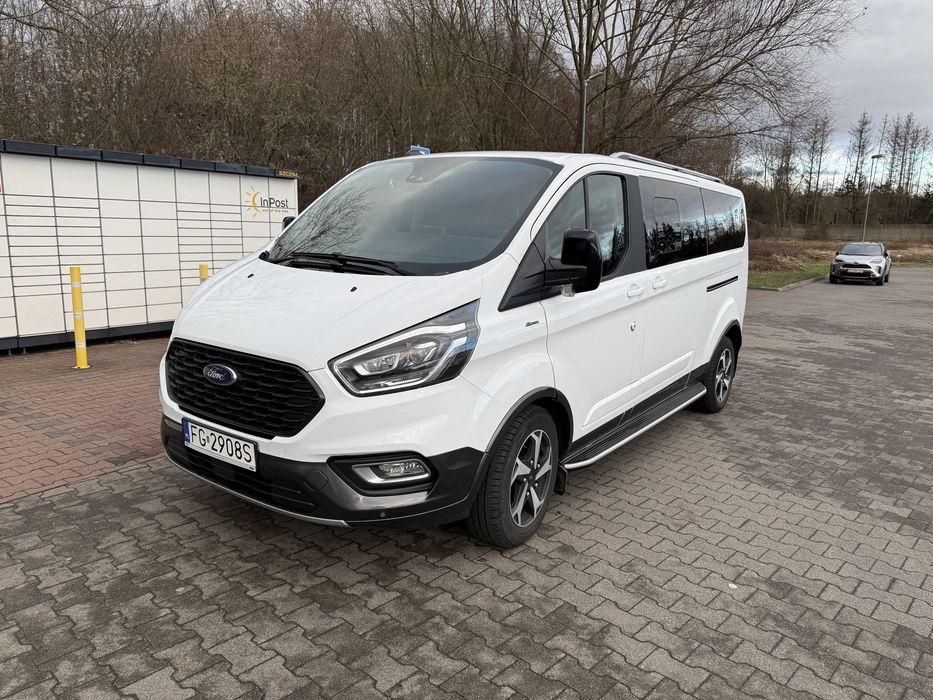 Wynajem bus 8 osobowy. Ford Turneo Custom
