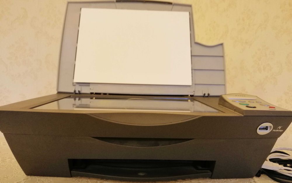 Продам принтер в нерабочем сосмтоянии