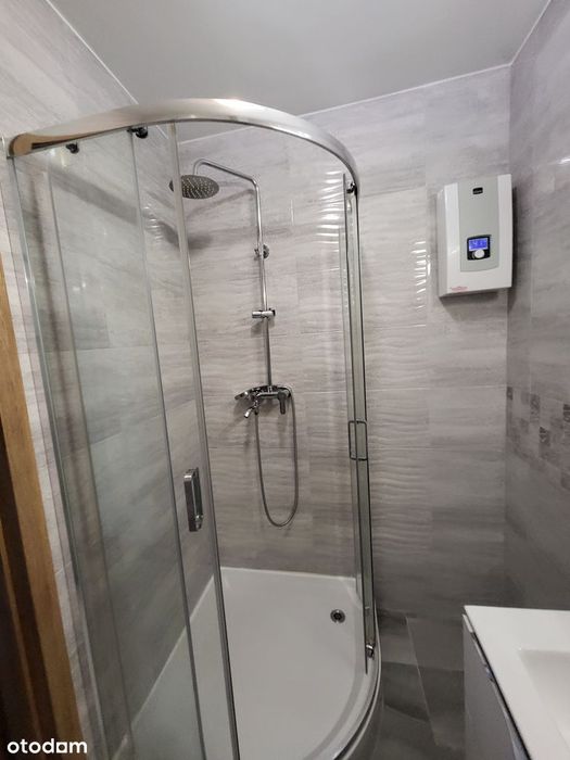 Przestronne mieszkanie w centrum z balkonem i piwnicą