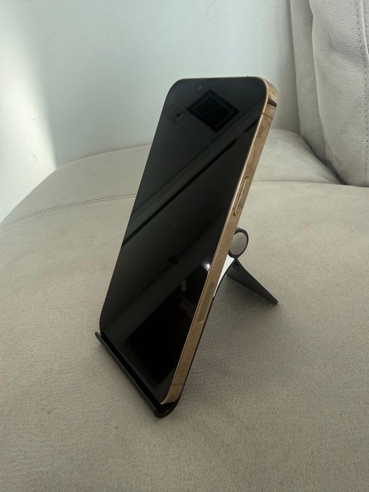 iPhone 13 Pro Max Gold rose 256GB, praticamente novo