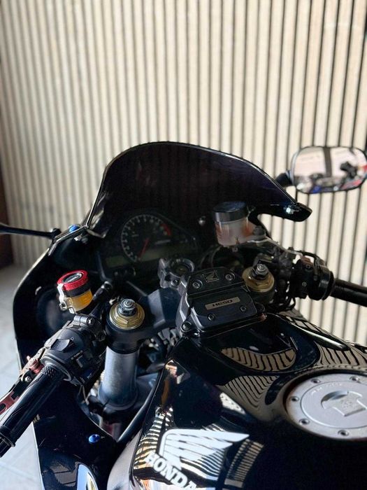 Honda CBR 1000 RR SC57