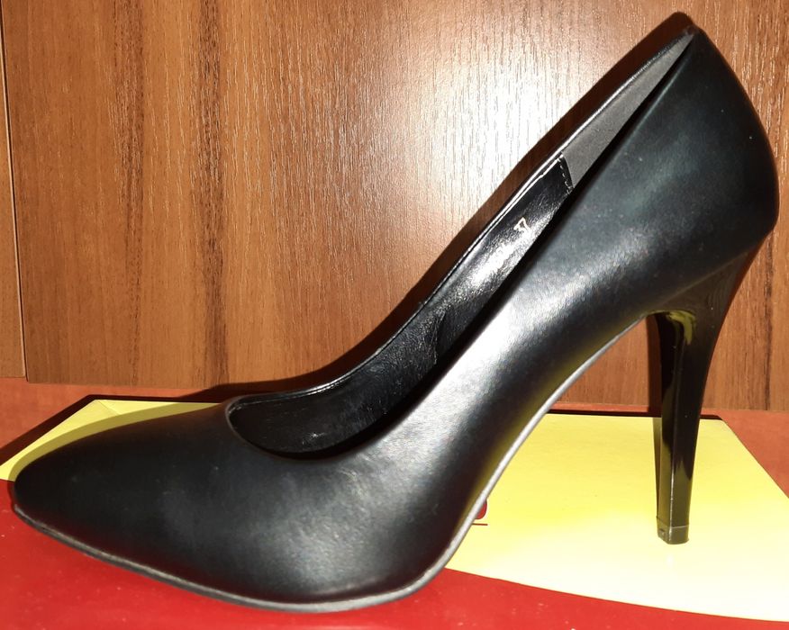 туфлі жіночі нові, розмір 37