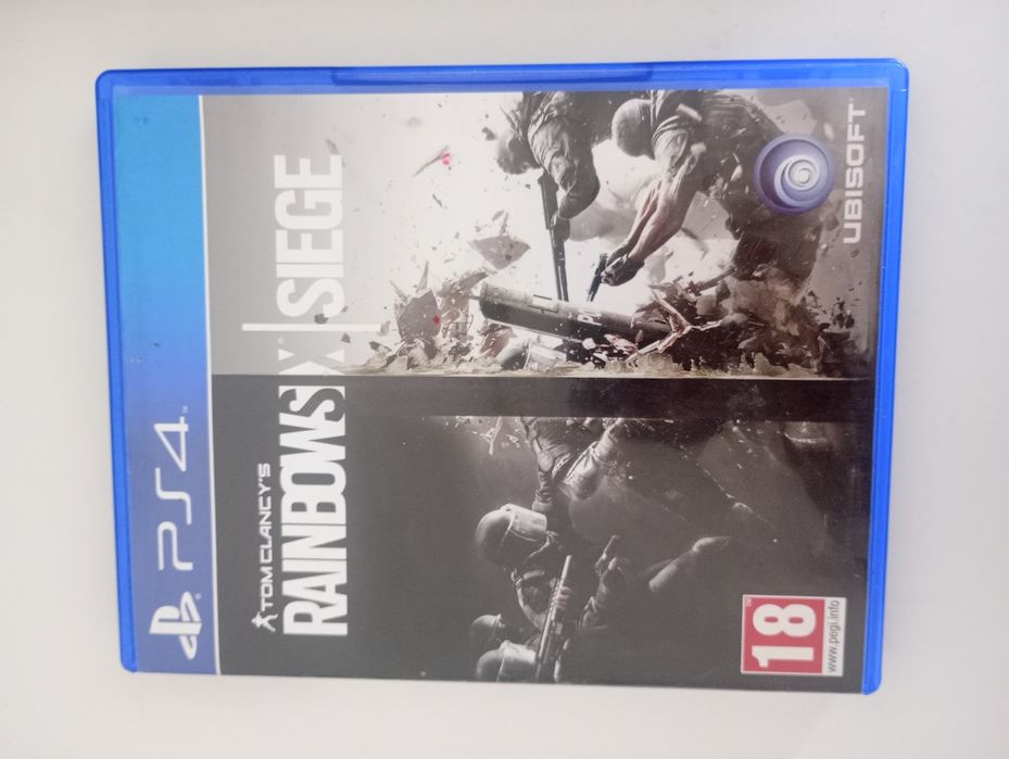 PS4 slim, 500GB  z 1 oryginalnym padem 7 Gier Wszystko działa