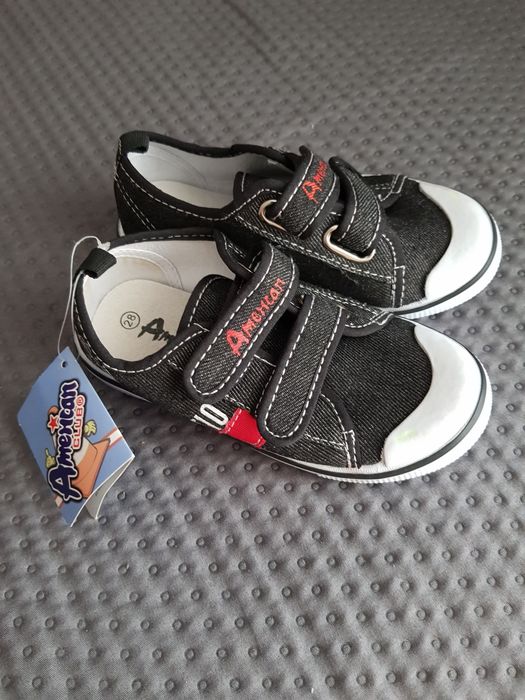 Nowe trampki 28 American czarne na rzepy