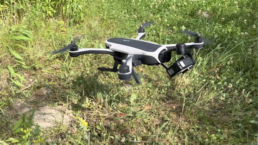 Квадрокоптер для аеровідеозйомки GoPro KARMA Drone