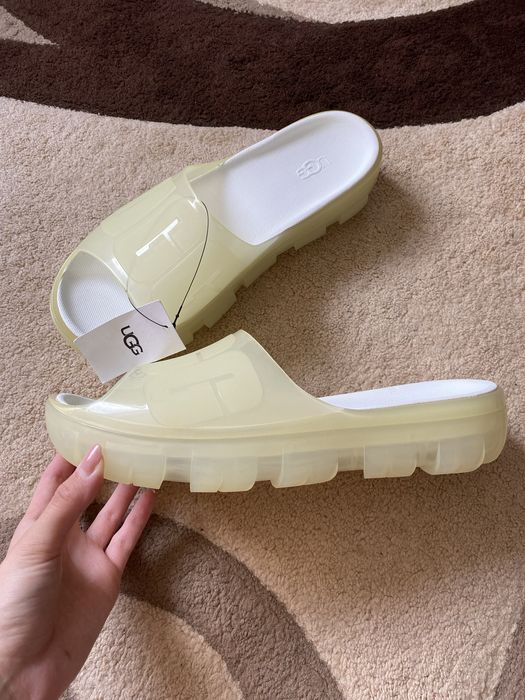 Шлёпки ugg прозрачные