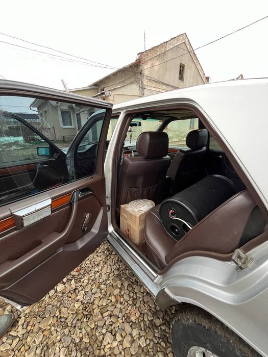 Продам Мерседес 124