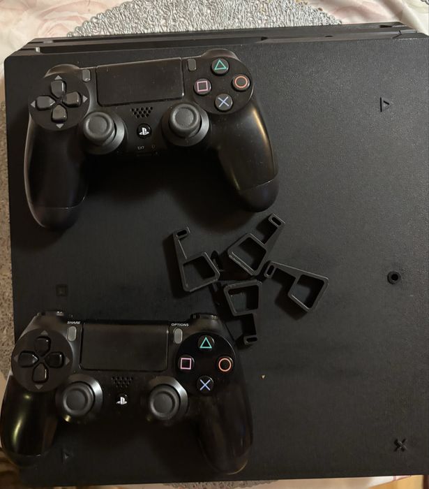 Konsola ps 4 pro