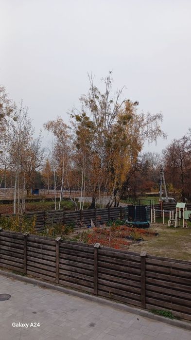 С Ремонтом и кухней новый таун 4спальни/+ студия