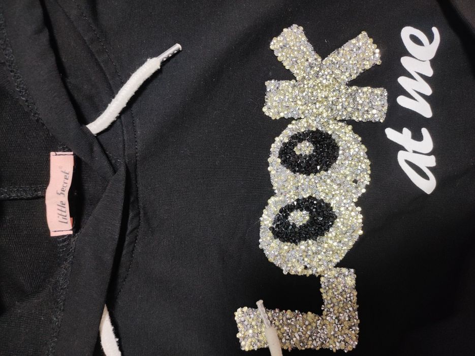 Продам "світшот" з капюшоном чорного кольору