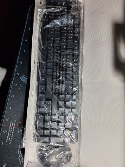 Wireless Keyboard and Mouse Kit - As New496285690239406083