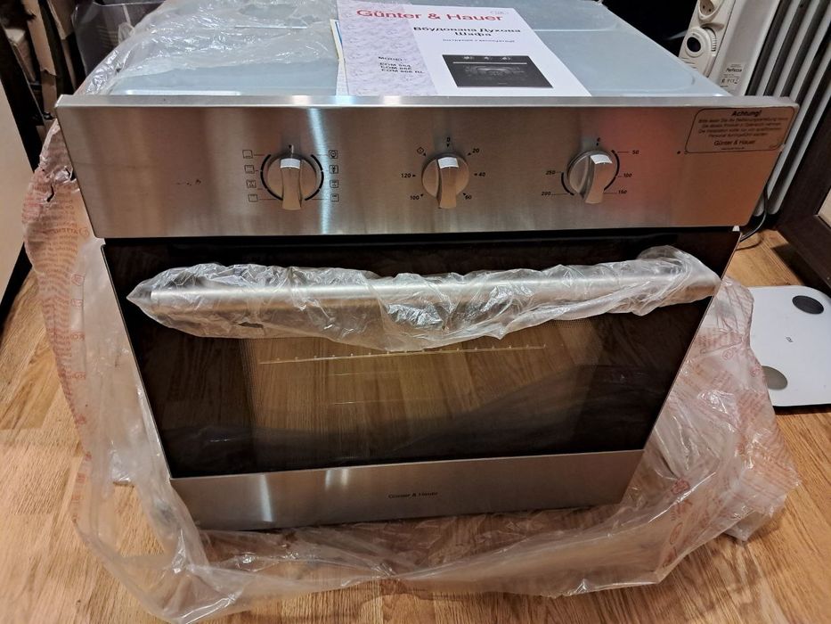 Електро духовка нова в упаковкці.