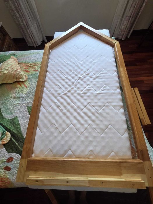 Cama montessori criança com colchão