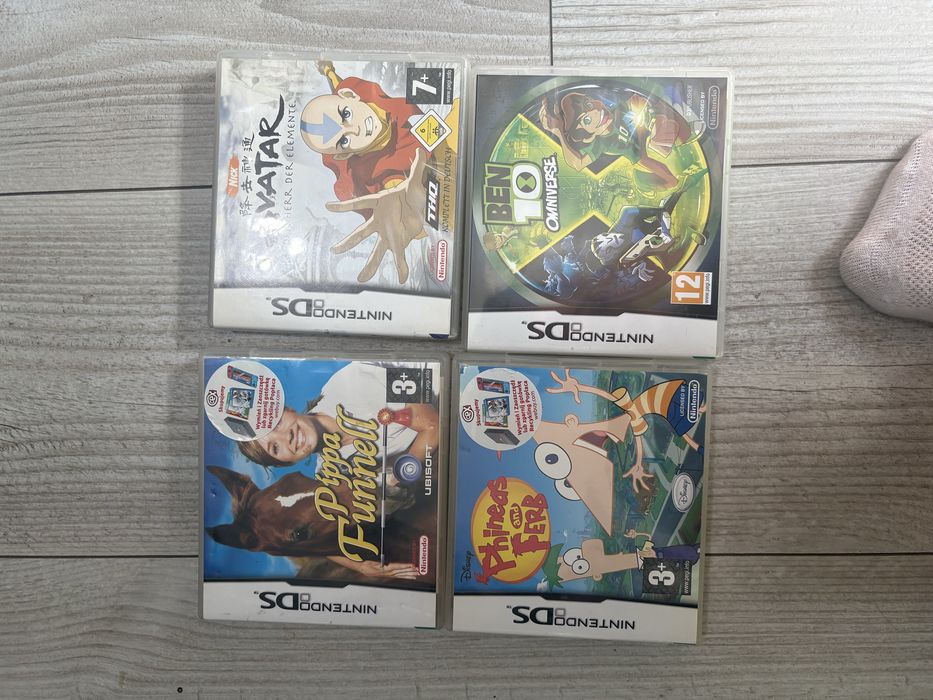 Zestaw 4 gier nintendo DS