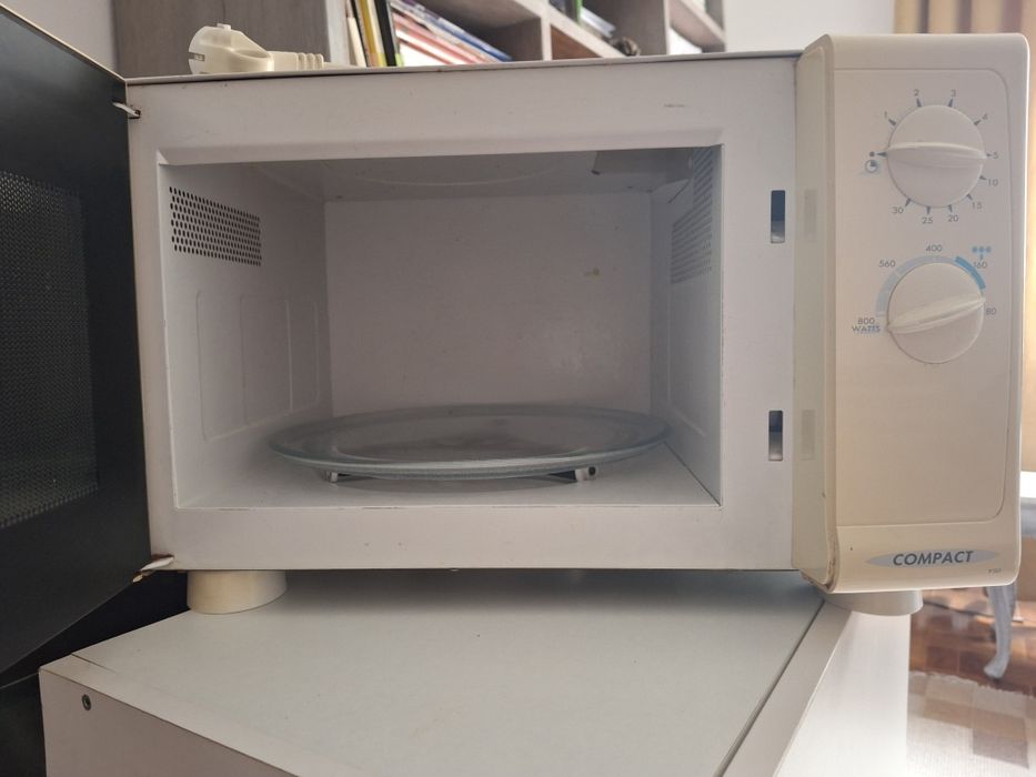 Micro-ondas Moulinex Compact - Usado, a funcionar perfeitamente