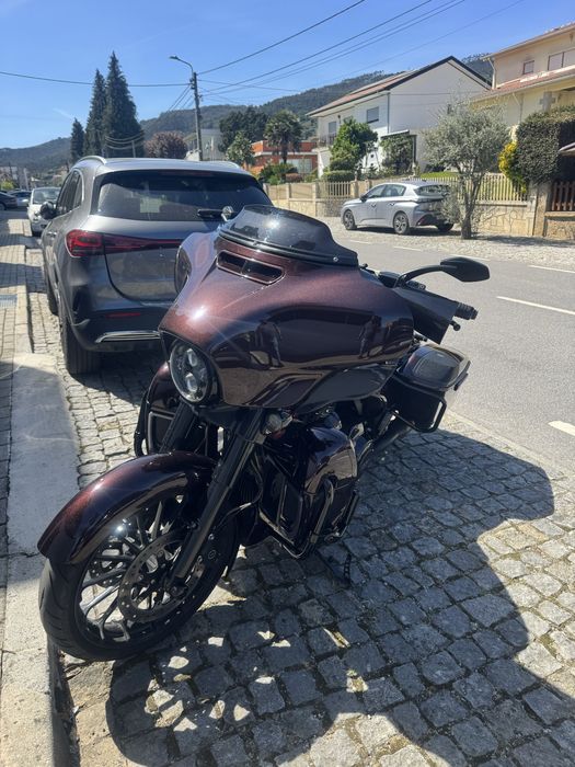 Harley Davidson Street Glide CVO