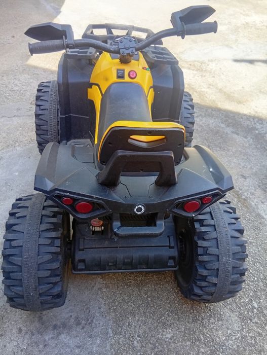 Vendo bicicleta e moto 4 criança