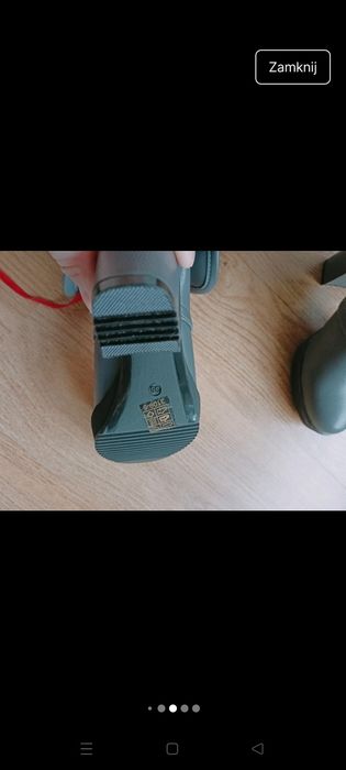 Botki szare na słupku